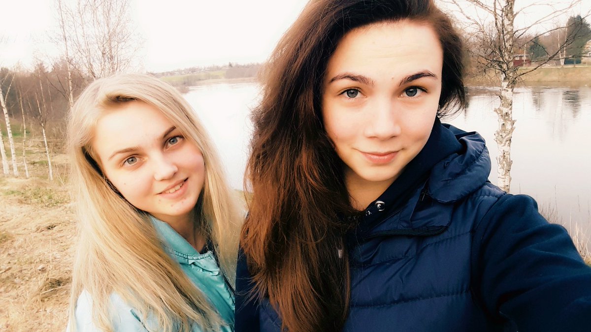 Sergeevna30's tweet photo. Давай сфоткаемся на природе🤣🤣🤣 https://t.co/hpCwGnzwiX