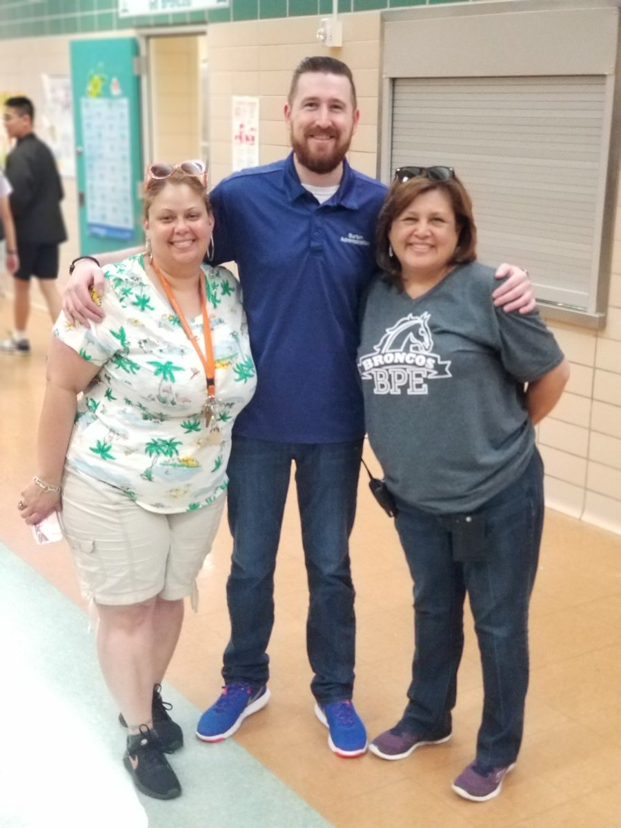 mrmohag's tweet image. Words cant explain how grateful I am to have had served the BPE community. These former students are a reminder of the privilege. #transitioning #notforgetting @CounBpe @HealthyBroncos @AP_Emery