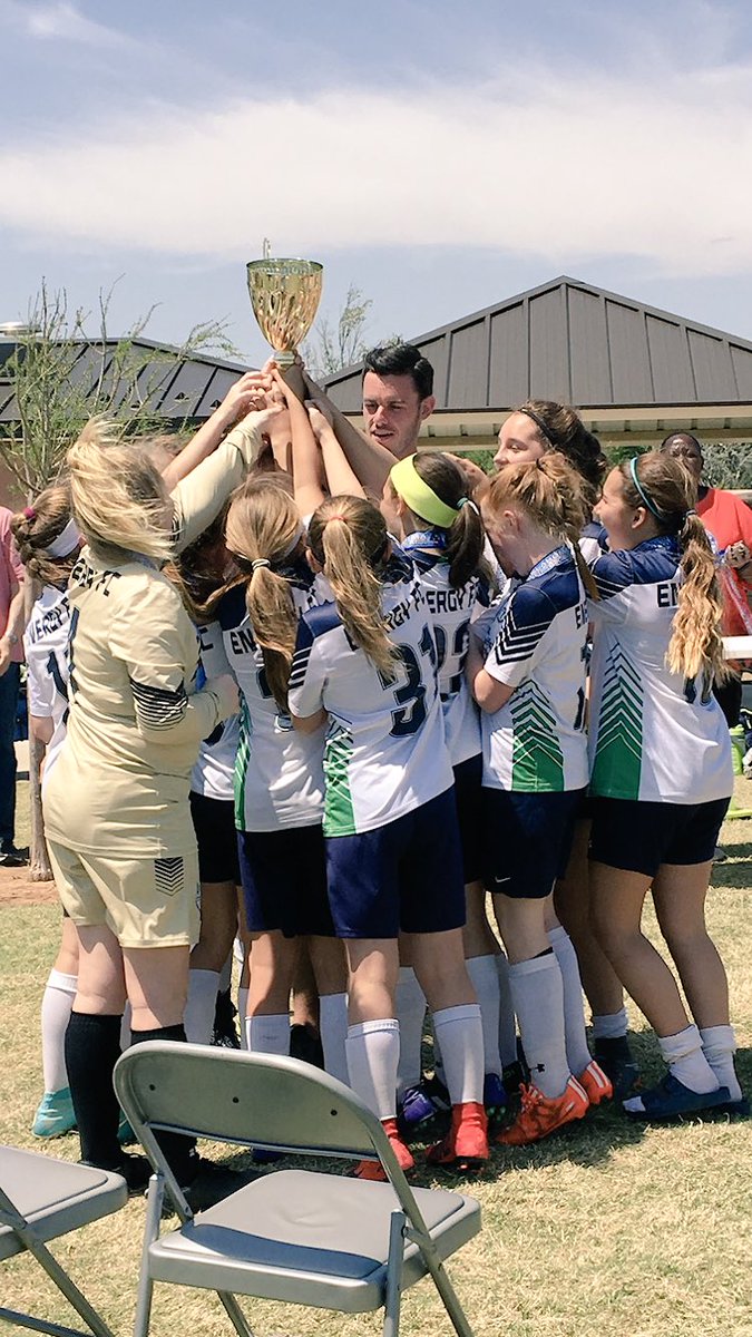 OEFC06NavyGirls's tweet photo. OEFC Central 06 Girls Green win the 2018 President’s Cup, w/ a hard-earned 2-0 W vs. West 06 Green. Katherine 🚂 scored a goal from R Fullback to break the tie &amp; Hannah🐴 sealed it with a goal late - Jacie 🦑 w/ another shutout - big thanks to @NiallBurley for his leadership https://t.co/AirVXjIsoq