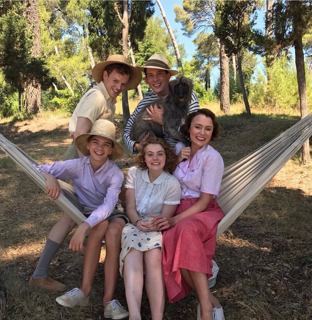 thedurrellsITV's tweet photo. RETWEET IF YOU WANT SEIRES 4 #TheDurrells https://t.co/GVCgEssUX5