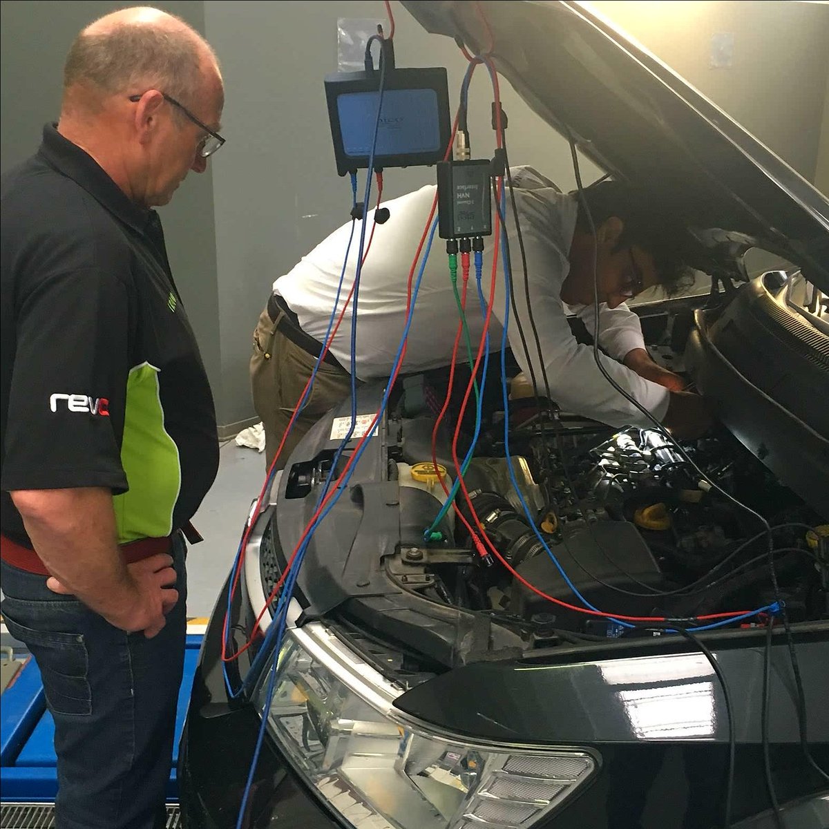 Pcb_Automotive's tweet image. Bellissime giornate con tanti tecnici da tutta Italia al #MasterTraining2018 di Modena! Grazie a tutti per la vostria passione! @AutoInform #testnotguess @pico_auto