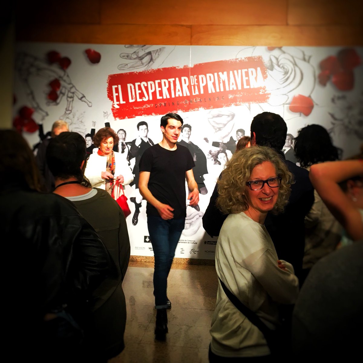 camidenkane's tweet photo. #Musical al @teatrevictoria #ElDespertarDeLaPrimavera a #Barcelona #Catalonia @despertar_bcn Brutal! Nivell Londres o Broadway. #blablabcn #SpringAwakening https://t.co/Cn2bWtNKzW