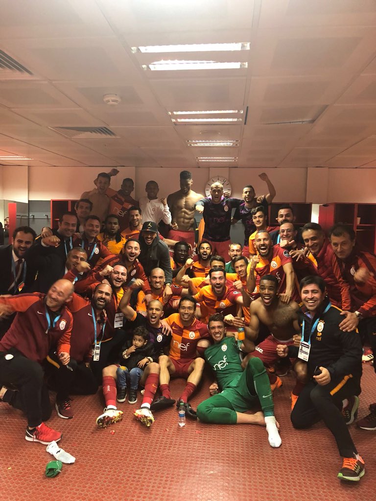 Dostluk, fedakarlık, birliktelik, mücadele, çoşku, azim, istek ve zafer... !!! 💛❤️💛❤️ 🌟🌟🌟🌟🇹🇷