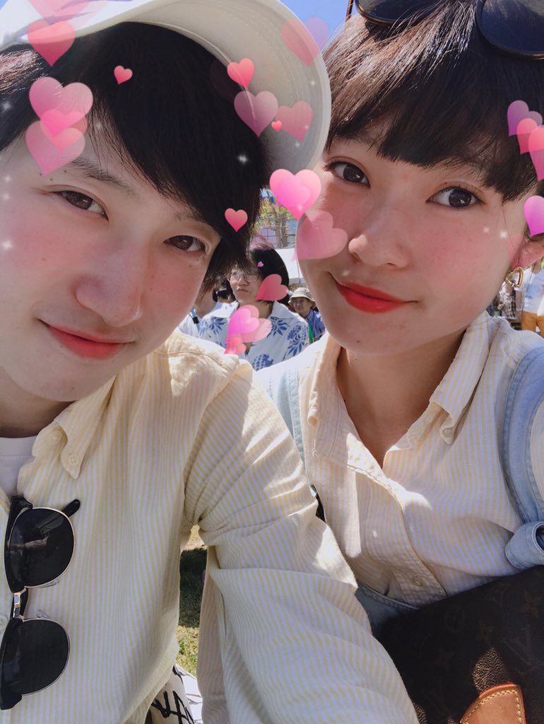 02Tlundere14's tweet photo. 今日はペアルックで繊維祭行ってきたよ✌🏻️
もう1年経つとか早すぎ🙄
今日も1日あざまる😘🖖 https://t.co/Un0UmSOUSQ
