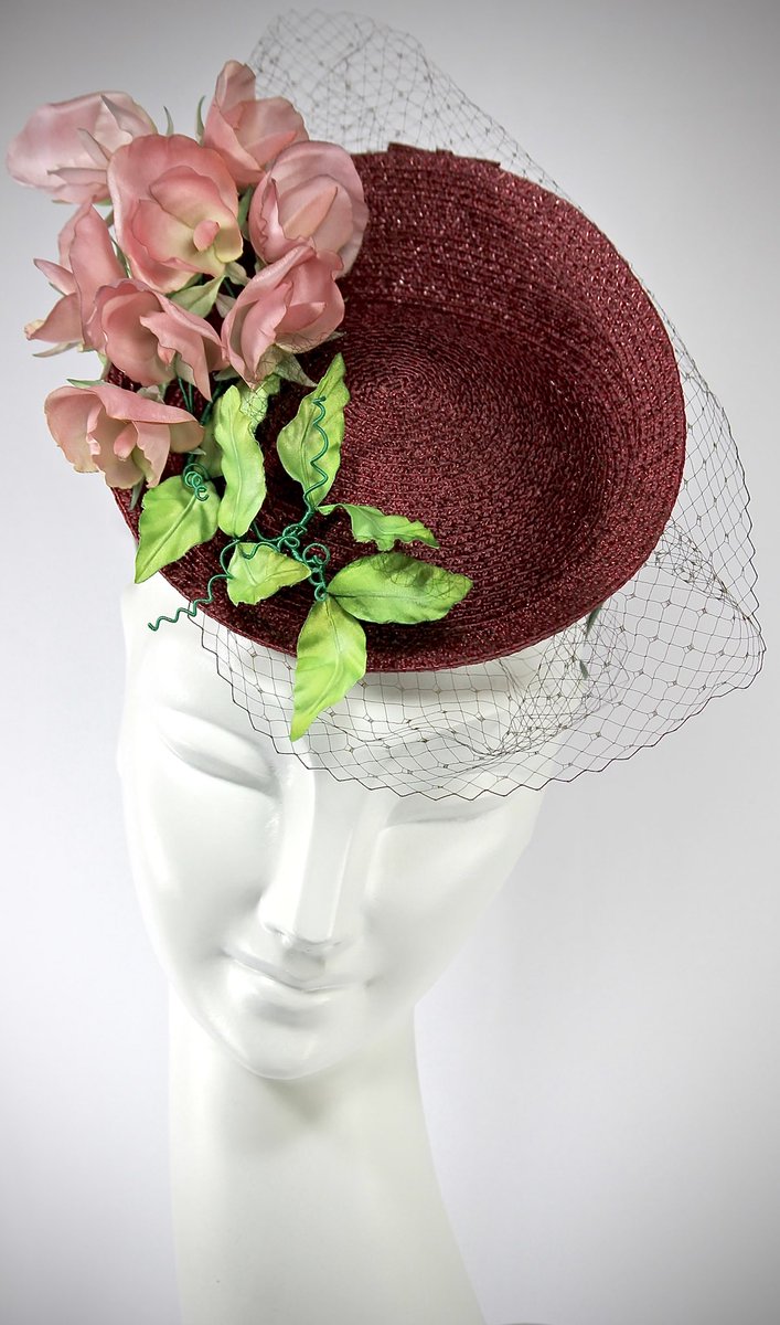 DorothyMorant's tweet photo. Straw braid percher, with handmade silk sweet peas and leaves and vintage veiling.
To be shown at the Royal Ascot and Summer Wedding Popup Shop 2018 📍Old Brompton Gallery, SW5 0DE
23rd May - 21st June https://t.co/MJEZbf6QlA
