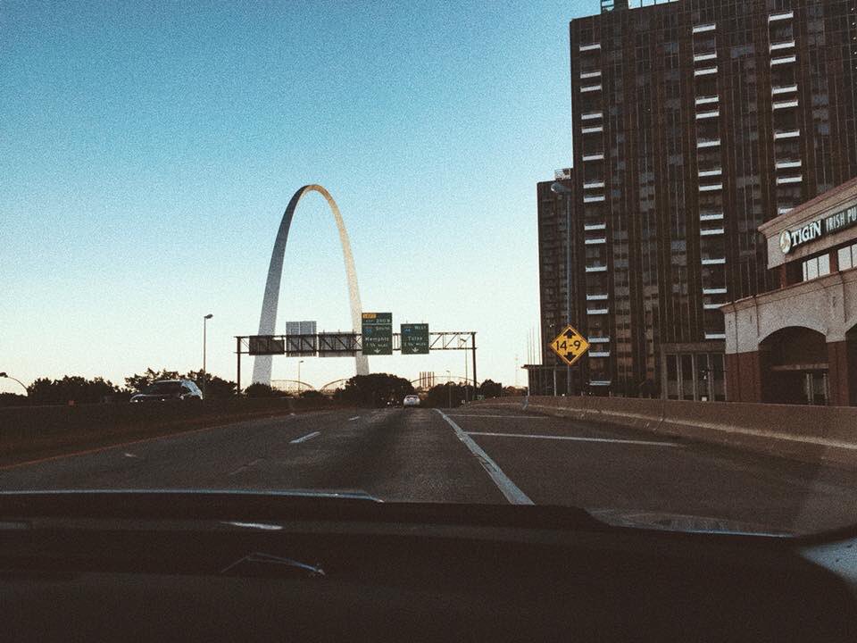 phanaysiaa's tweet photo. Work by @__DCS13 check out my new header 😊 Thanks for the beautiful pics 💯 I miss my city. ❤️ #StLouisFOREVER https://t.co/nZRrx8kJHu