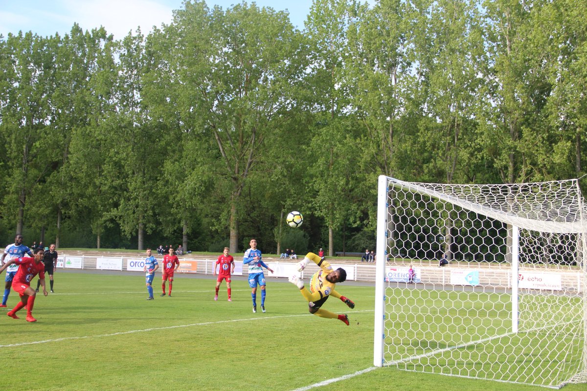 fcchartres's tweet photo. Retour en images sur la rencontre opposant le FC #Chartres à @LFC_LIMOGES.

#AllezChartres #TeamChartres #FCCLFC https://t.co/ytnsSrVj5y