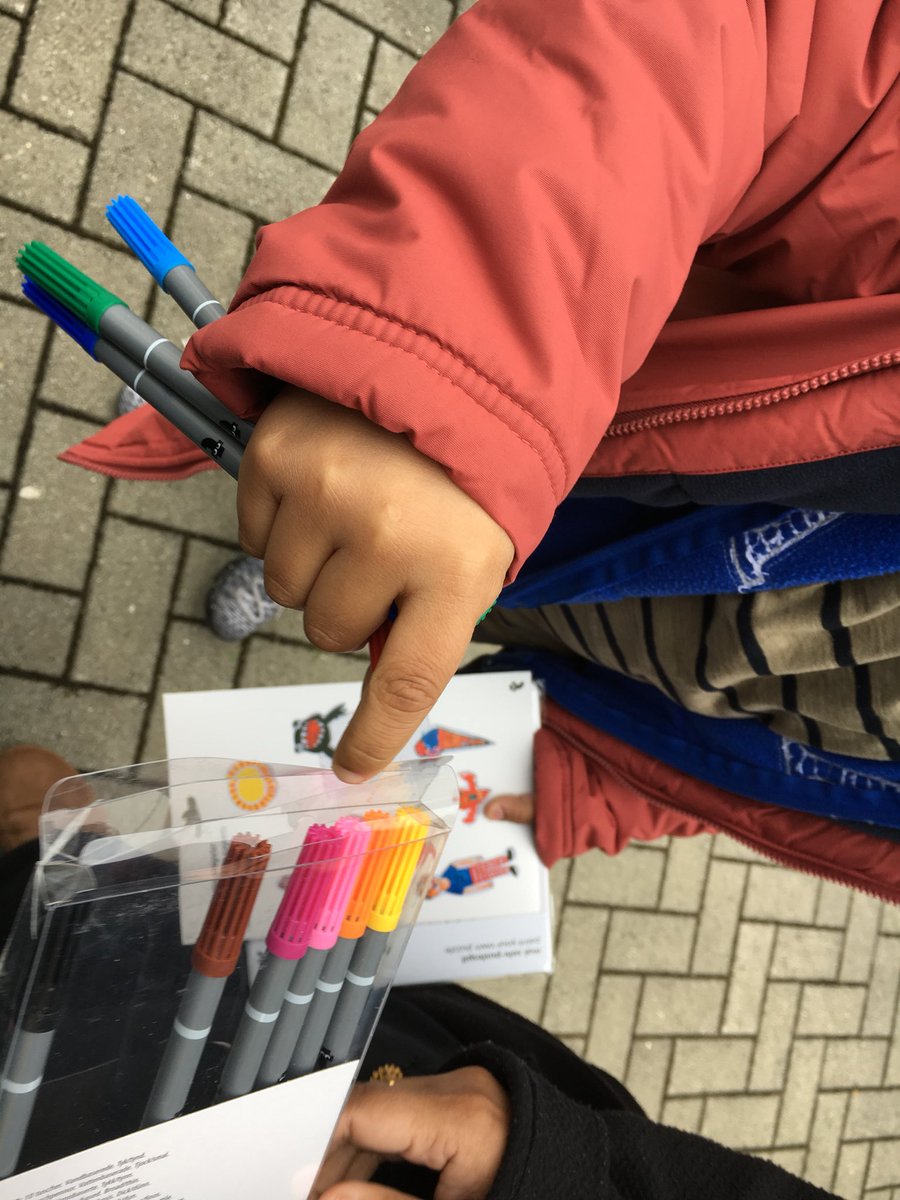 TWC_Projects's tweet photo. It may have been frrrreeeezing in #Enfield today but that didn’t stop us from being crafty at Watermill Lane With thanks to @originhousing @Ang_Kalou &amp; @sarahcreates https://t.co/gnpRPrrFpF