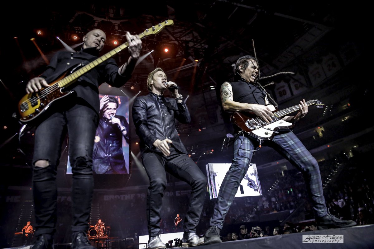 AnnetteHolloway's tweet photo. Happy @building429 Day!
#building429 #AHBuilding429 #B429 #AHB429
πΈ @AnnetteHolloway https://t.co/py474FWjMv