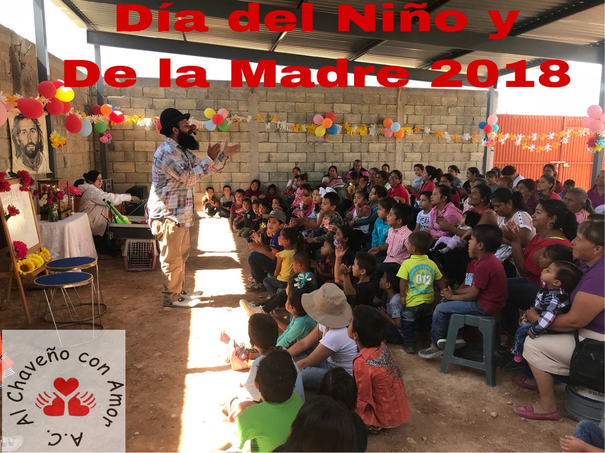 AlChaveno's tweet photo. Gran festejo a los #Niños y las #Madres con el Payaso Roni. Grato convivio de nuestra comunidad https://t.co/4vxTtOCNq0