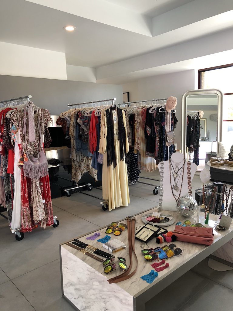 uscout_com's tweet image. The White Horse Agency held a style lounge and gifting suite at a Uscout location for both weekends of Coachella and Stagecoach. Influencers, artists and celebrities alike where treated to massages, festival wear and tasty treats. Thank you @crystalleigh #coachella #stagecoach