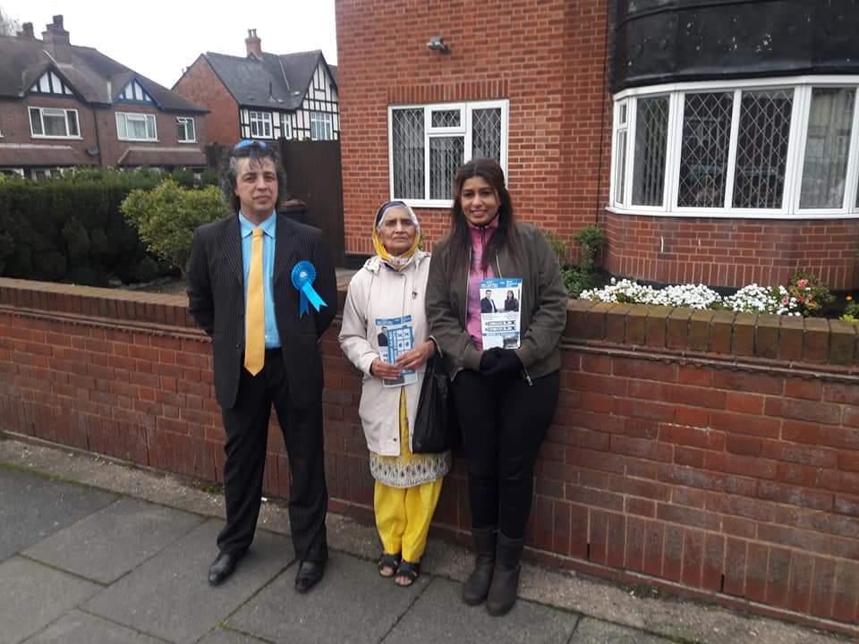 RajForNEW's tweet photo. After the bliss of the day in the park, now back to door to door canvassing. Pleased to meet new supporters and get their good wishes. #localelections2018 #NorthEdgbaston #RajForNEW #Conservatives #LocalElections #TeamRajPadda #RajPadda #ToryCanvass https://t.co/JrOptX2OAU