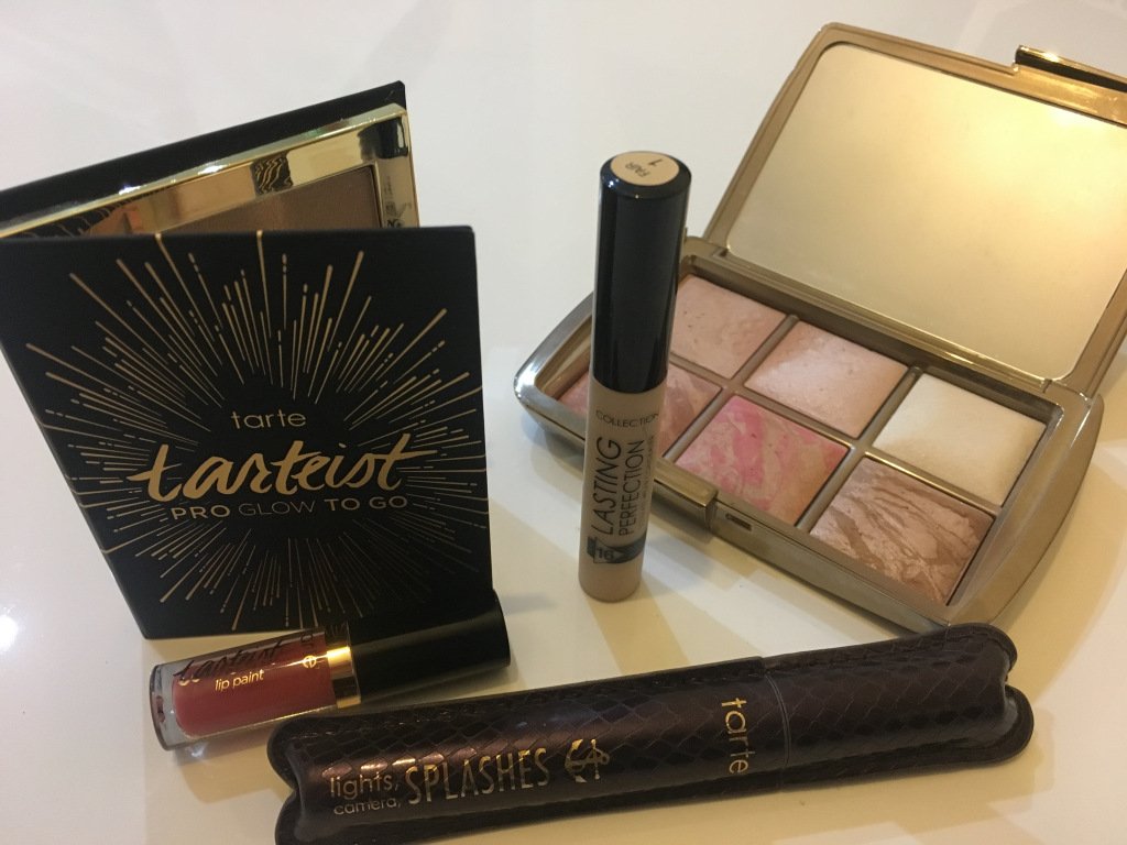 HannahYLondon's tweet photo. A new beauty post has landed - less of the monthly favourites, more all time favourites. #beauty #blogger #bblogger #favourites #makeupjunkie #makeuplover https://t.co/jeQBjrJPtI https://t.co/P5exQ7JFsj