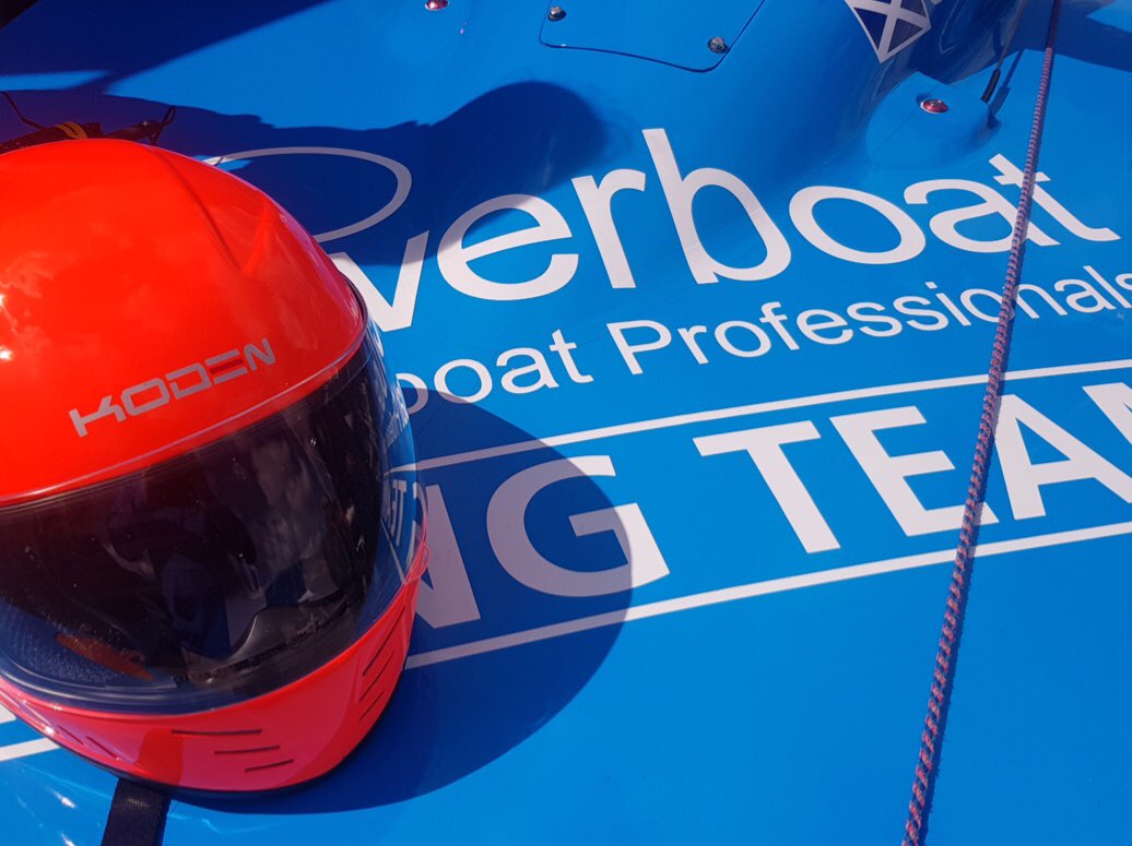 Check out the link and look at this new cool boat and it’s driver 😎😎ipowerboat.co.uk/news/459113815…