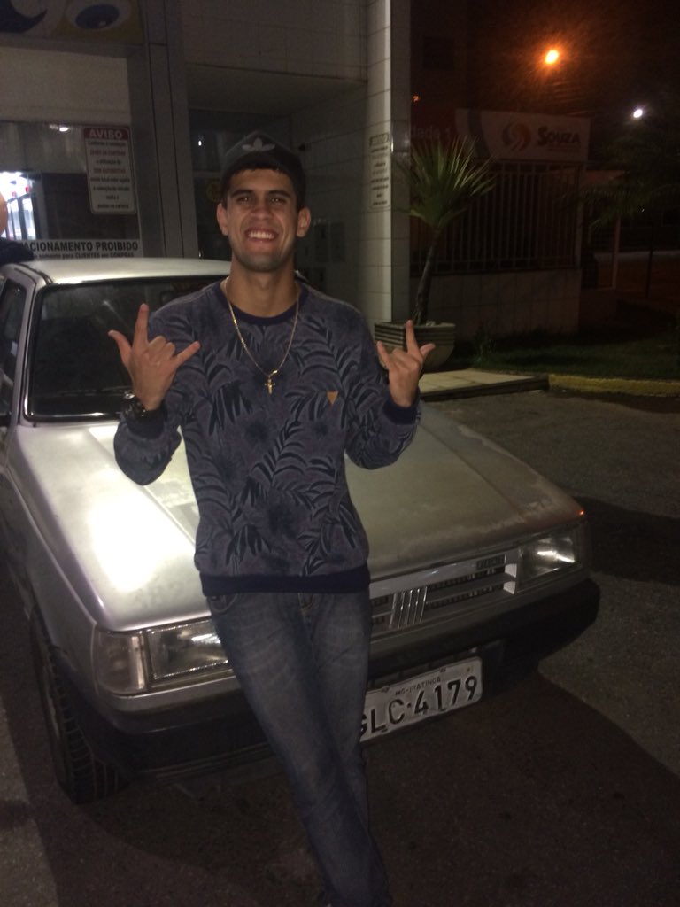 VitorDjean's tweet photo. Mais um rolê pra conta.. 💥🤘🏻📸 #extourooo #ginoegeno https://t.co/Lw6Y4ekvfV