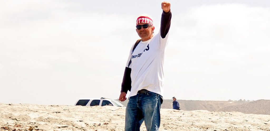 buell003's tweet photo. #Breaking: The #Tijuana #CentralAmericanCaravan confirmes to the support crew #MarchWithoutBorders on the #SanDiego side of #BorderFieldStatePark that the #CentralAmerica #Refugees seeking #Asylum will be entering the USA port of entry this afternoon 4/29/2018 #DemocracyWatchNews https://t.co/IvbYySJtuN