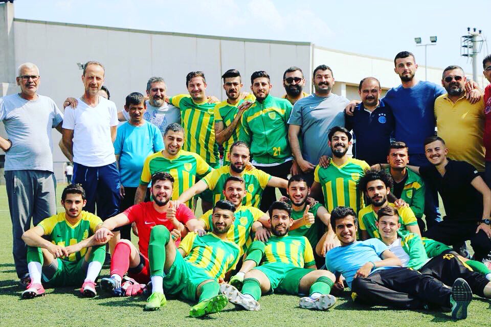 gurespor's tweet photo. Şampiyon olarak bir üst lige yükselen “1966 Edremitspor” yönetici, teknik heyet ve sporcularımızı kutluyoruz.
Şanlı #Edro geri dönüyor. Şampiyonluk kutlu olsun. https://t.co/zCczgaFSyd