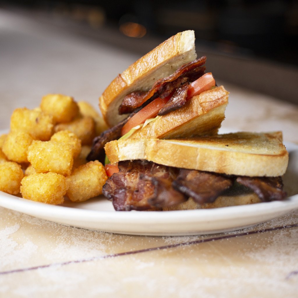 ltdfremont's tweet photo. It's a gloomy weekend at the Center of the Universe. BLT, shuffleboard, and a pitcher of beer sounds just right. You know where to find us.

#Fremont #CenterOfTheUniverse #BLT #Food #Beer #Bar #Neighborhood #Nom #Food #Grub #Eats #Chow. https://t.co/UGJxsRcQ1j