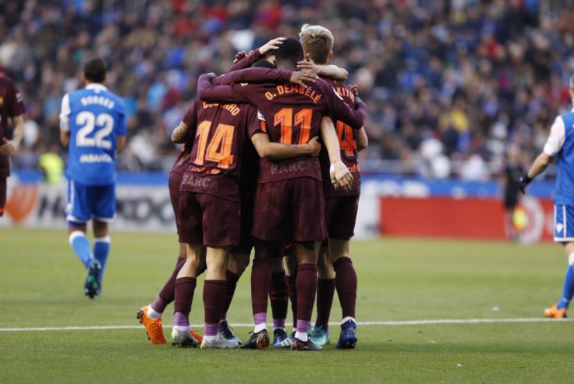 Footballogue's tweet photo. [#LaLiga🇪🇸] LA COROGNE 2⃣-4⃣ BARCELONE 

⏱ FIN DU MATCH !

Le Barca domine La Corogne et est officiellement champion d'Espagne ! 👏

Passe décisive de Dembélé ! 🇫🇷

#CORBAR https://t.co/eBzuLtsTLS