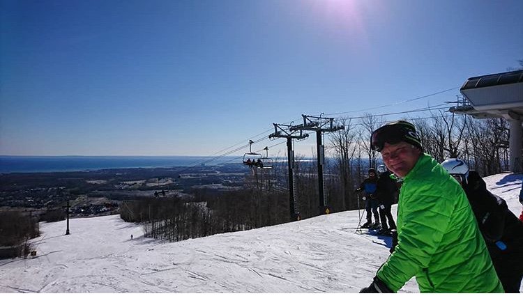 Just 18 days before we kick off summer fun at Blue ☀️🚵‍♀️

That’s a wrap on the 2017/18 slope season. Thanks for the extra long one, friends! 

See you this summer? #liveitoutside