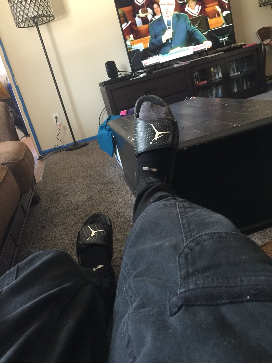 Metalmaster21's tweet image. Going on a walk