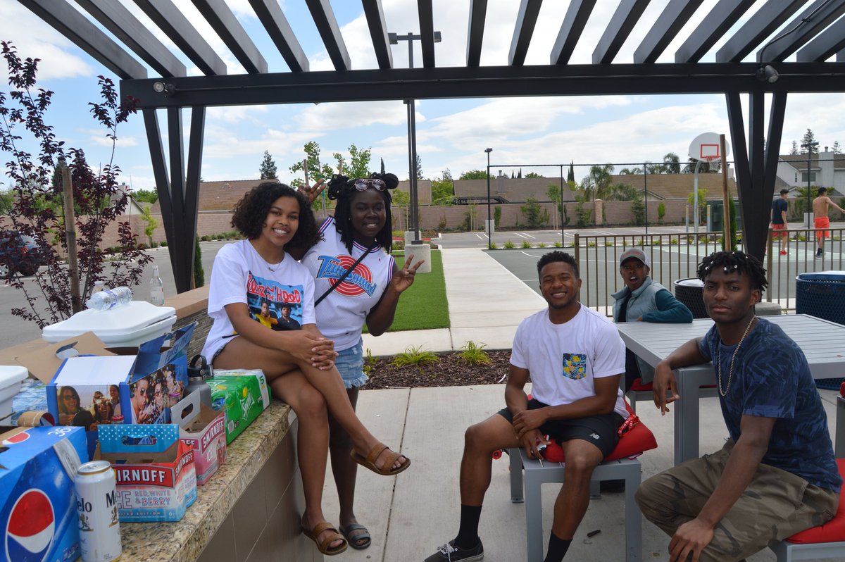 stanstatebsu's tweet image. Hope everyone enjoyed the Pool Jam!! Shoutout to @blackatstan for putting this together!! Also thank you @_djreckless_ for coming out✊🏿