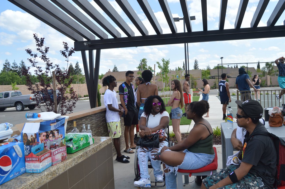 stanstatebsu's tweet image. Hope everyone enjoyed the Pool Jam!! Shoutout to @blackatstan for putting this together!! Also thank you @_djreckless_ for coming out✊🏿