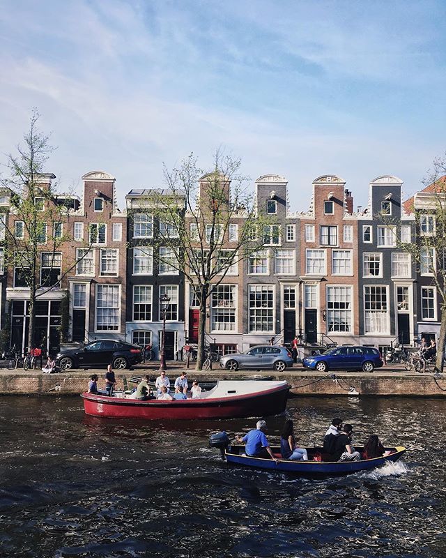 Instagram hiatus over because Amsterdam was too quaint not to post 🚤  #RealBrosOfAmsterdam ift.tt/2JBOHJr