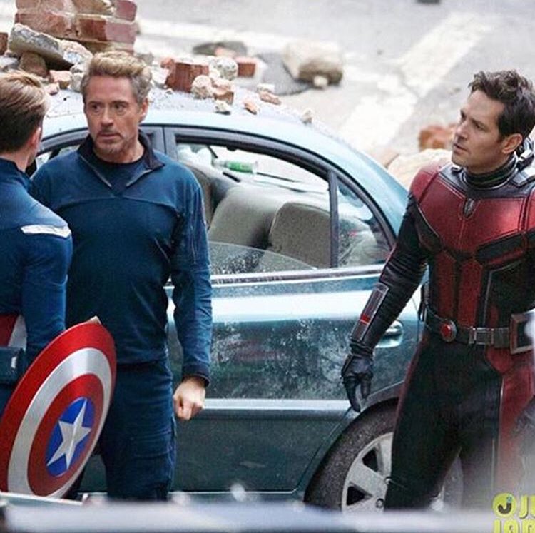 UK: 361 days 
USA: 370 days 
#avengers4 #avengers