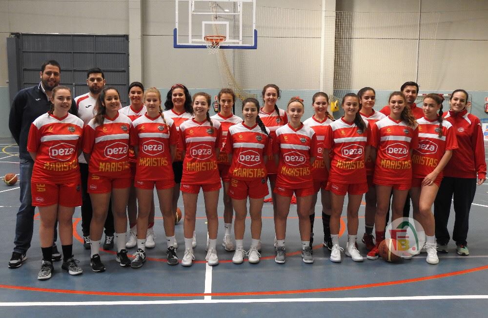 cbmaristascor's tweet photo. Finalizan nuestras cadetes el #CADEBACF2018 en 4ª posición. A un pasito de clasificarse para el cto de España que se nos escapó en los dos últimos días pero aún así excelente temporada de nuestras chicas. Enhorabuena campeonas, muy orgullosos de vosotras https://t.co/yBZ612oEqm