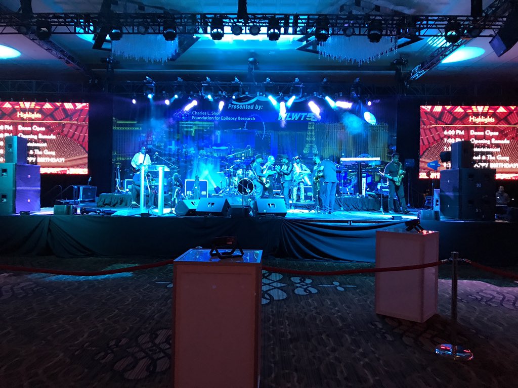 Hardrock_Cincy's tweet image. Vegas has touched down in Cincy! Our banquet space is completely transformed. We are ready for the @JeffRubys Foundation Gala tonight ❤️