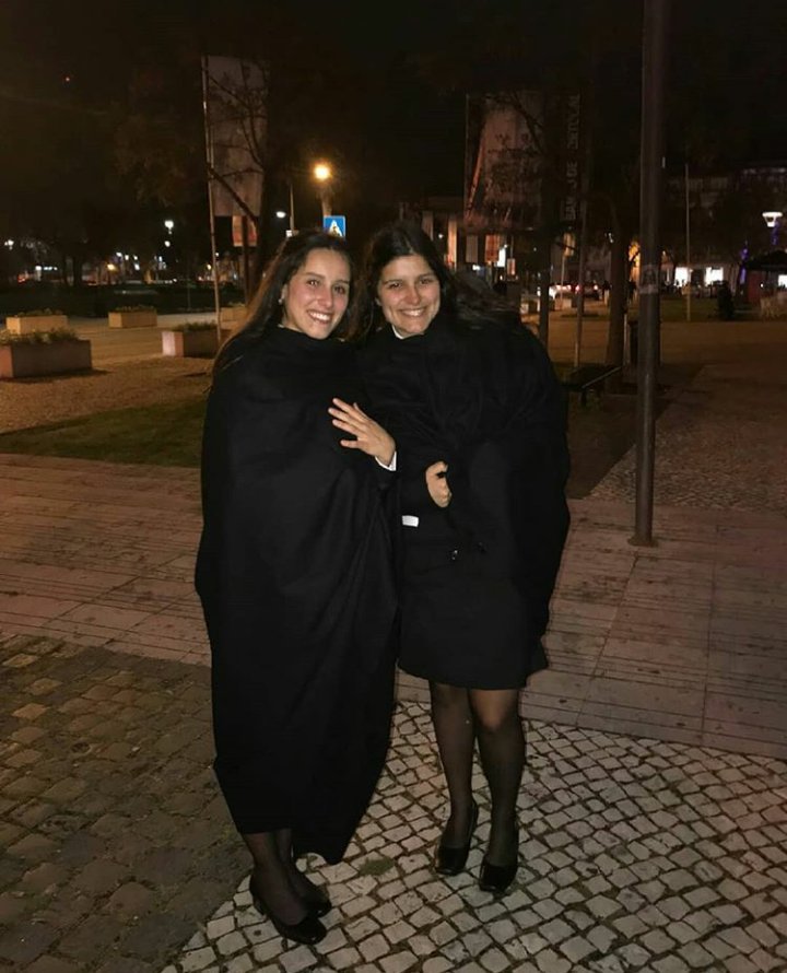 SandraaPereiraa's tweet photo. Sempre juntas para o que der e vier #DesdeOBatizado #Prom17 #TraçarDaCapa18 @eduarda_mendesf https://t.co/r9WDC8EZD4