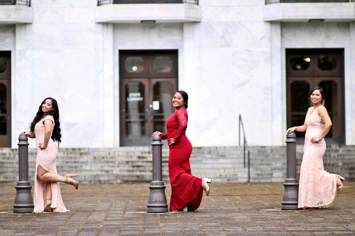 xoangelin_'s tweet image. love my island girls #bigbootyprobs 💛