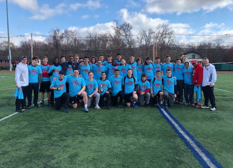 WakefieldXCTF's tweet image. So proud of these guys.  Finally got past the many runner up finishes to win the team title at the MSTCA D3 State Relays! #warriorpride #gettingthejobdone #MSTCA #didntdropthestick