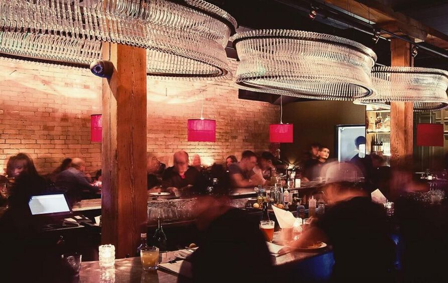 .<a href="/Drake/">Drizzy</a>'s spot <a href="/FRINGSTORONTO/">Frings Toronto</a> on #Kingwest is looking for a #bartender. 40-plus hours per week with health benefits. buff.ly/2HCsLkX