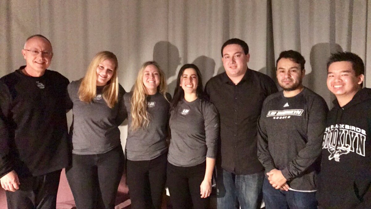 bglo09's tweet photo. Congratulations to @LIUSoftball @victoriaaaa_7 for notching her 200th career hit. #BlackbirdNation #ernsclass https://t.co/Em4uBTGX8S