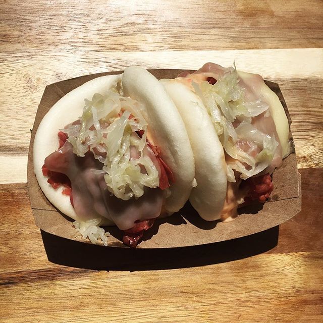 RealDopeBuns's tweet photo. Ever have a Reuben Bao Bun? Come to @rbqnashville and get you one! https://t.co/0Onehx6d5D https://t.co/and0I3rVzH