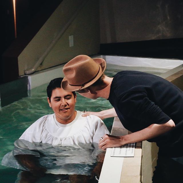 CrossroadsCA's tweet photo. #Instagram: Meet Anthony! He’s a high schooler at Centennial who chose to be baptized today! Anthony said he was scared to make this step, but knew this was something God was calling him to do. John, one of his best friends who has continually pointed hi… https://t.co/nITyS1PyPj https://t.co/9UqLxiGWon
