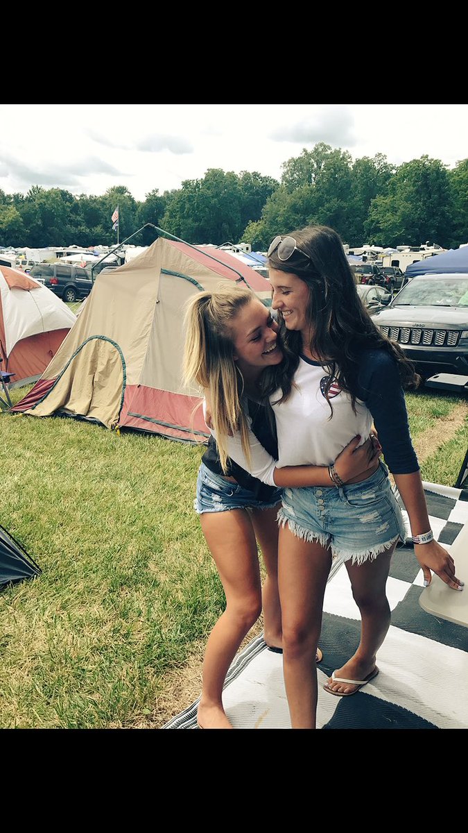 Victoria_Ann8's tweet photo. SYDNEY REINHARDT IS 19🎉 love you very much friend. Thanks for being there for me.. not sure what I would do without our daily vent sessions. Love you so much❤️ https://t.co/7Syt2ZRxTg