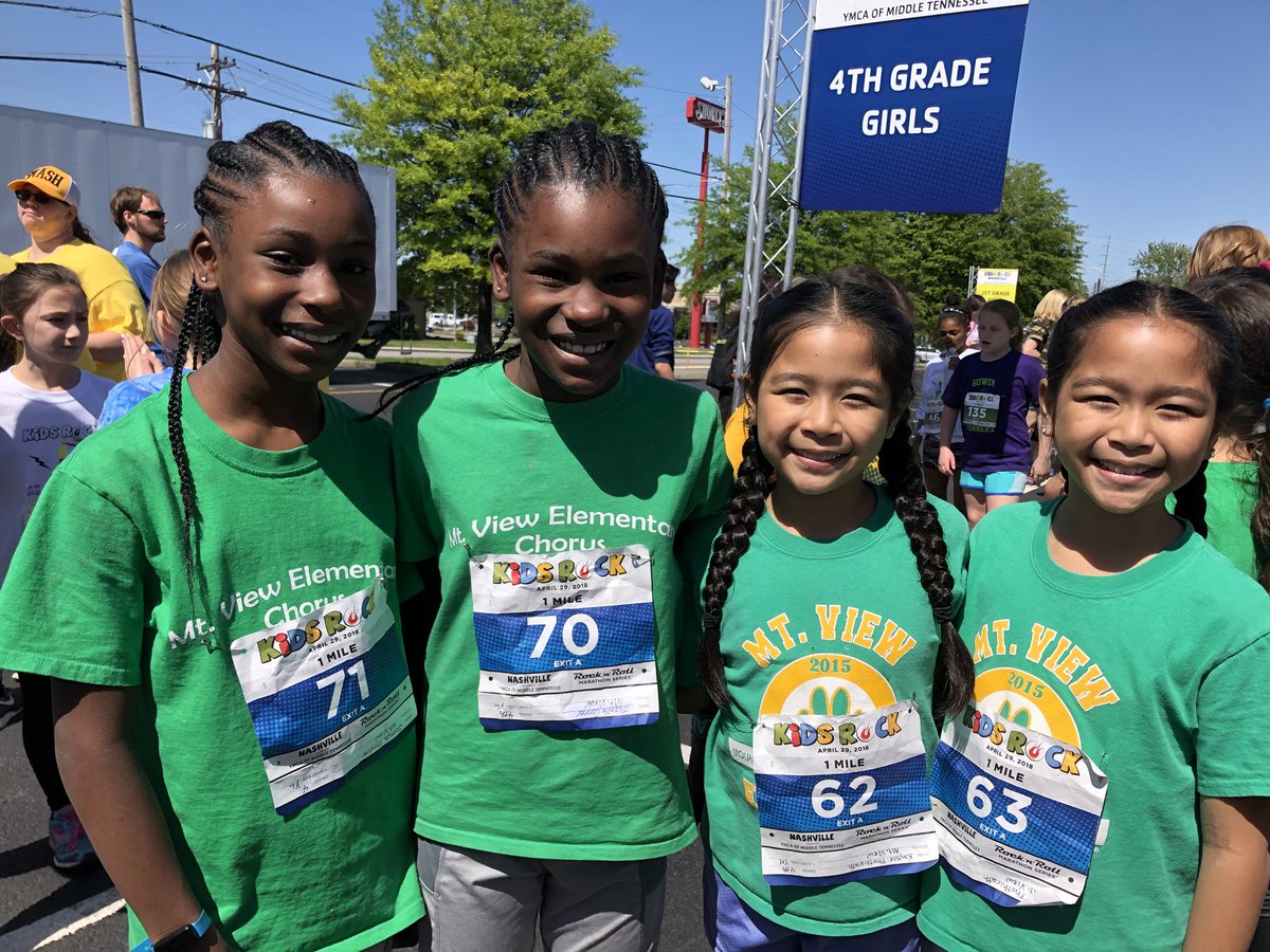 suetkd1's tweet photo. MUSIC CITY KID’S ROCK ‘N ROLL MARATHON Two Sets of Twins QUADRUPLES our #kidpowerband points! Go Mt. View in Motion! #teachUNICEF #MtViewElementary https://t.co/3p2aGNftOT