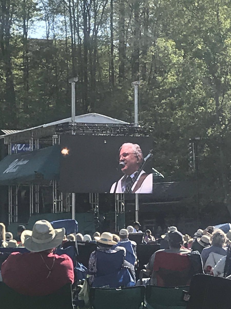 Rachiepoopa's tweet photo. “My wife tells me when I play she closes her eyes and pretends she’s on hold with Cracker Barrel” - Steve Martin #MerleFest2018 https://t.co/MESZ6tMF6b