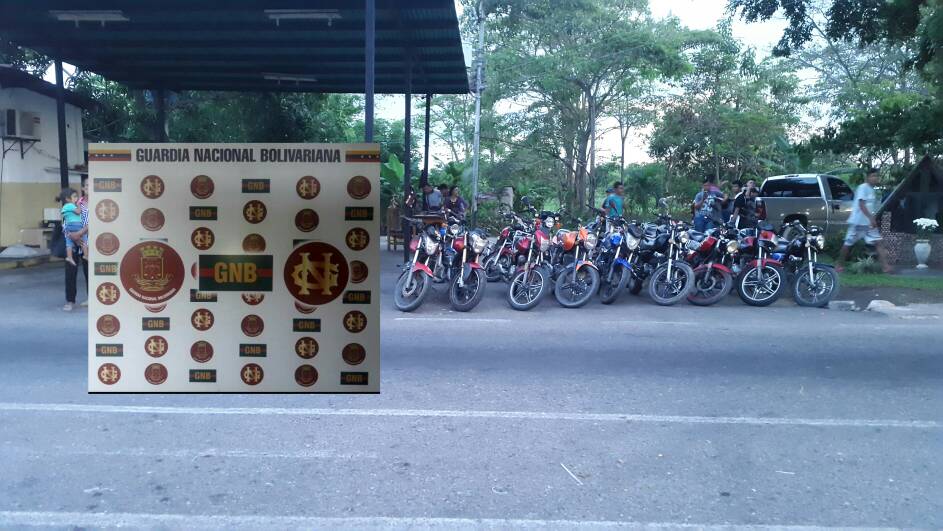 FANB #GNB Siguiendo instrucciones del @AJ_GonzalezV Cmdte del <a href="/GNB_tachira/">gnb_táchira_ve 🇻🇪</a> el <a href="/GNB_TachiraD215/">Destacamento 215 Tachira</a> realizó operativo y despliegue de seguridad reteniendo varios vehículos motos, las cuales se encontraban presuntamente incursas en diversas situaciones irregulares. <a href="/GNBoficial/">GNB FANB</a>