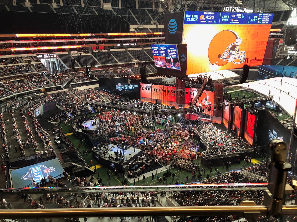 FJGreene's tweet photo. Happy Friday and 2nd Day of the 2018 NFL Draft. #PicksOnPicks https://t.co/sdw5XfwIVM