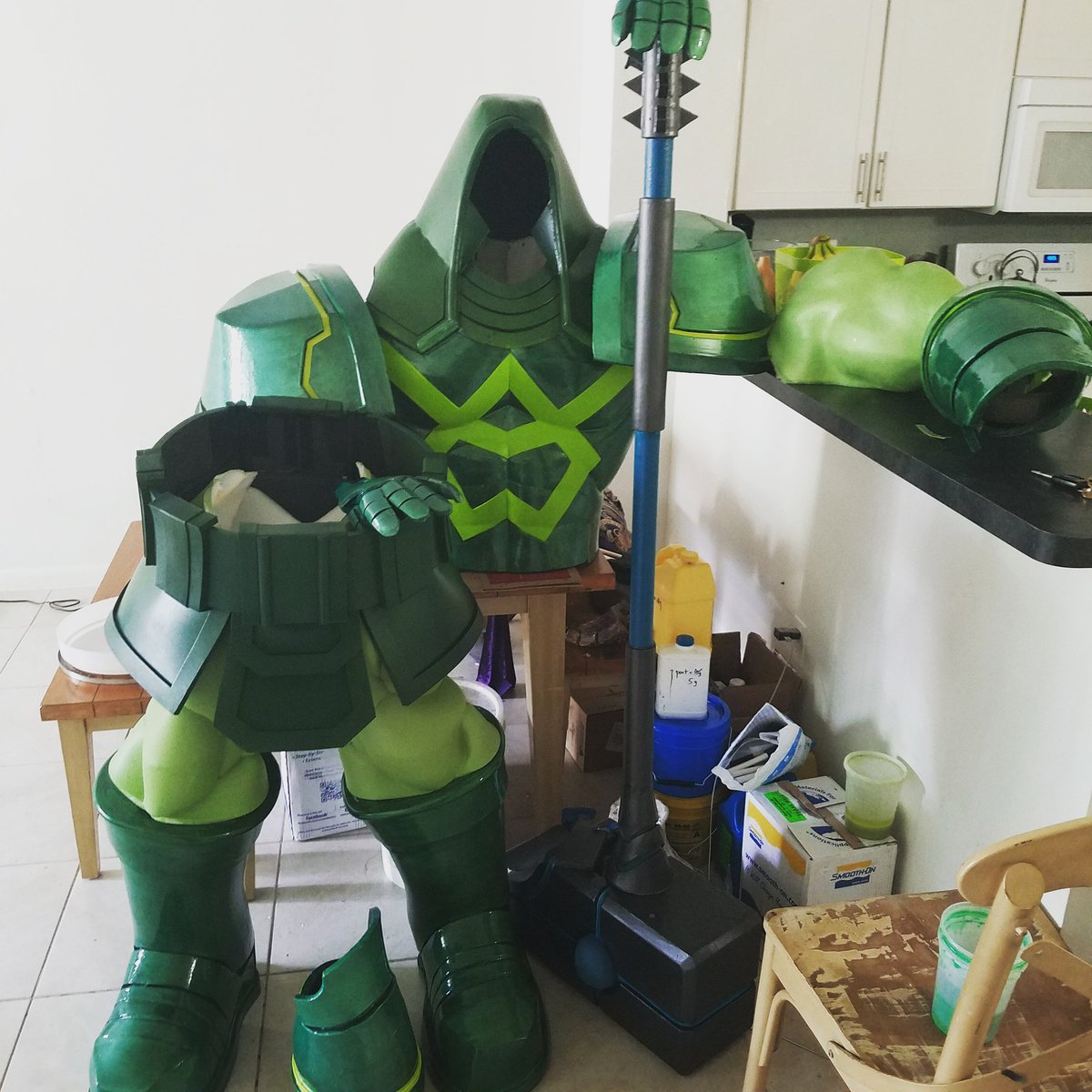 bd_characterlab's tweet photo. Ronan the Accuser is almost ready for @MegaConOrlando #cosplay #cosplayer @TheRealStanLee @Marvel @MarvelChampions https://t.co/2PB3ZsbV7J