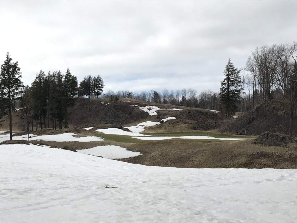 MarquetteGolf's tweet photo. Cooler temps today slowed progress on the meltdown; a dramatic temperature rise starting Sunday will help change that! All of the #PuttingSurfaces exposed look absolutely amazing! https://t.co/2JdIbVU0b9