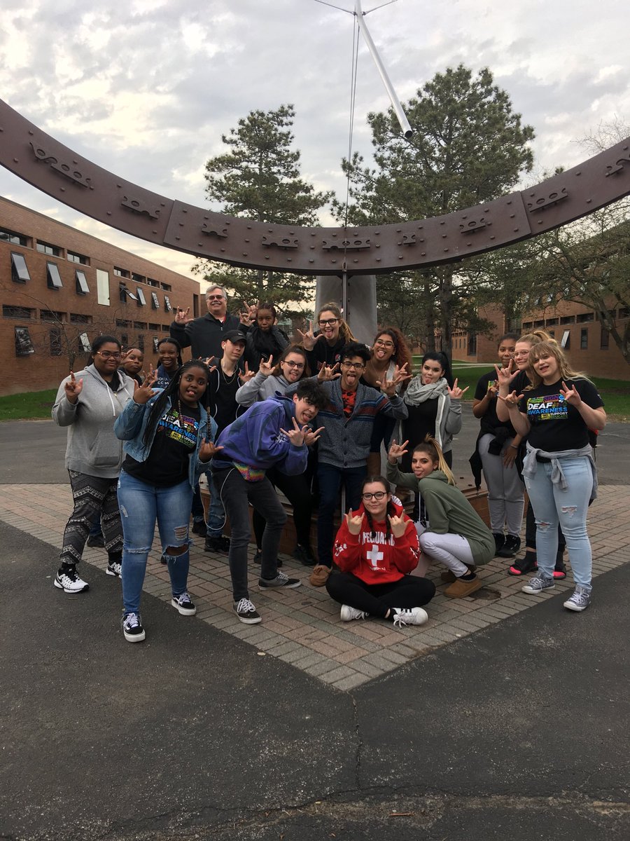 BHS /ASL Students visit NTID for a tour and a signed/ voice interpreted play #bepatriotproud