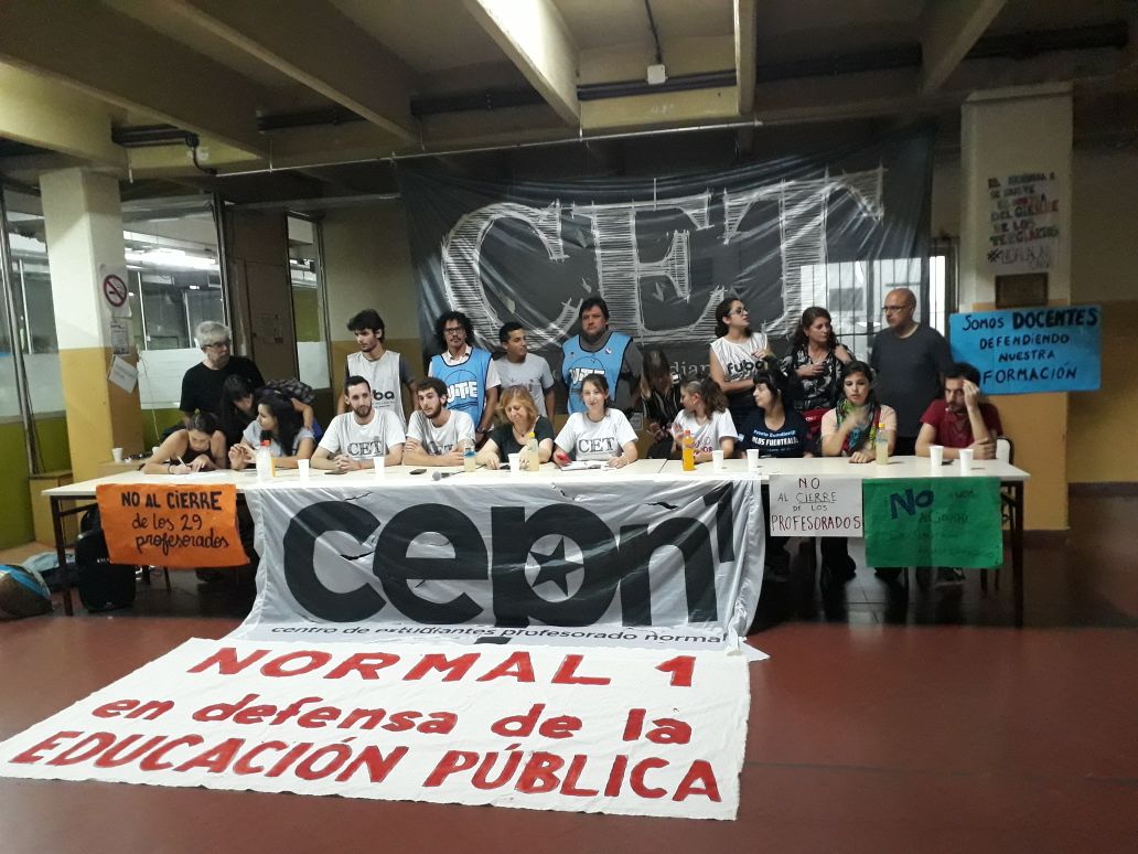 rectoresfdcaba's tweet image. Por comenzar la conferencia de prensa de la CET en el Normal 1 #NuestrosProfesorados #NuestrosTraductorados