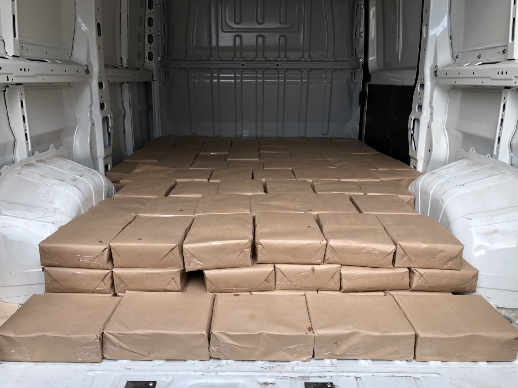 Chroma_impresos's tweet photo. 200,000 Dípticos 4X4 impresos en Papel Couché de 130 grs, entrega en Veracruz #Offset #Chroma #Color https://t.co/r13cl0TYWc