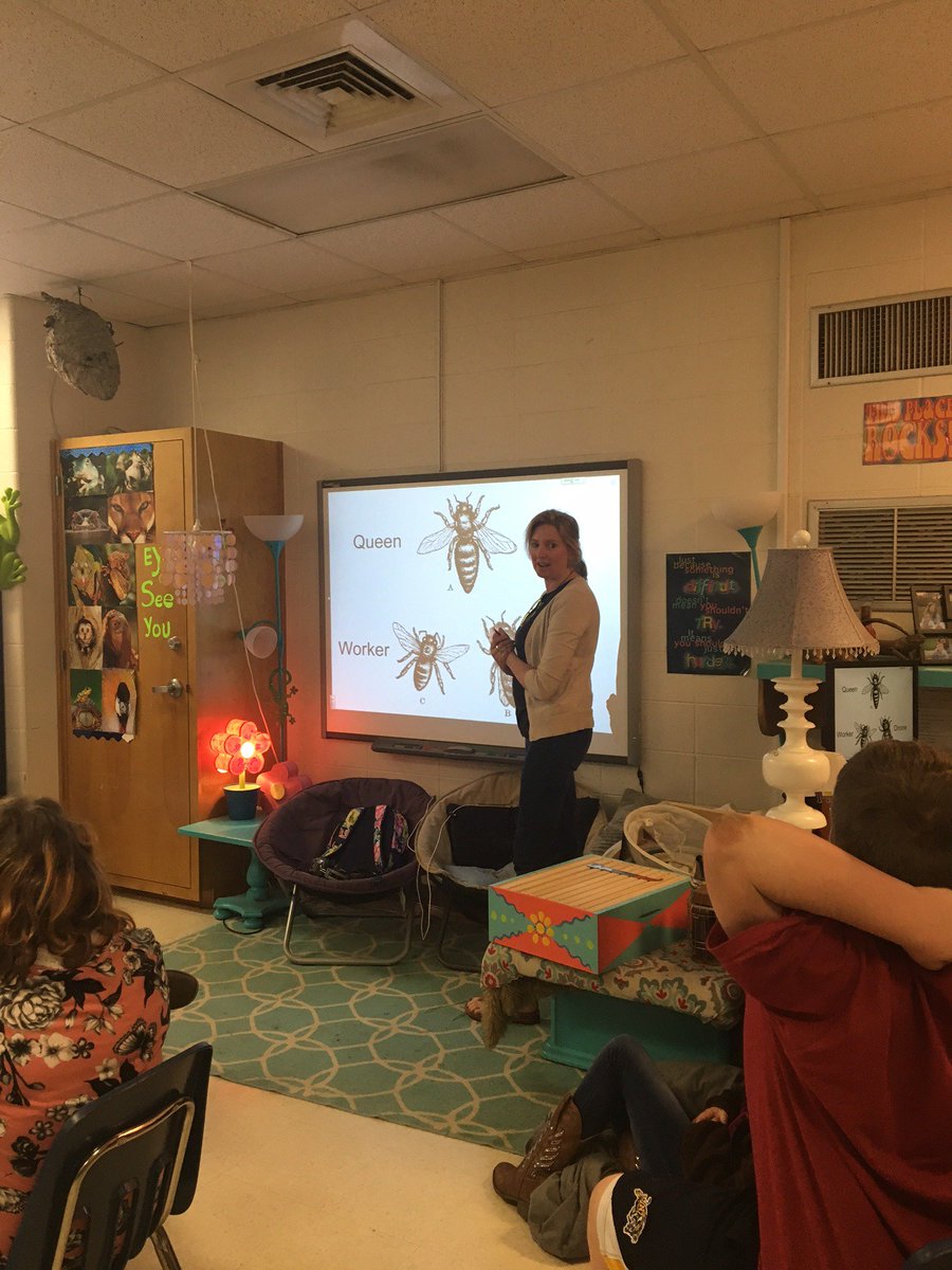 PESDragons's tweet photo. Monica Sheppard from BeeShees did a spectacular presentation with 5th grade today. Our students gave her a tour of the garden afterwards. #pesdragonspln @FricksMarilyn @CandiMears https://t.co/neYFAbq6xz
