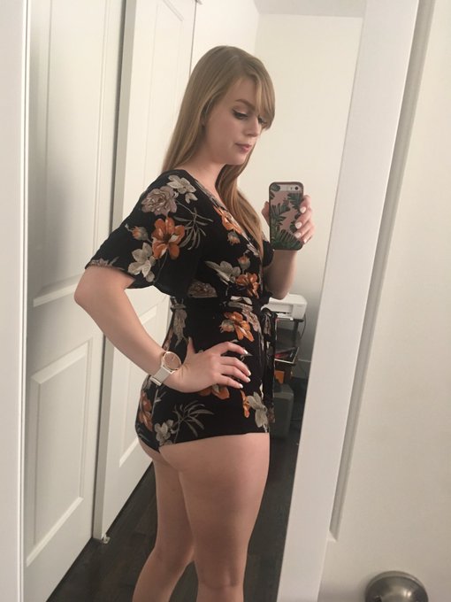 This clearly wasn&rsquo;t meant to go in the dryer 😳 hello buttcheeks https://t.co/AOk1MplnHn